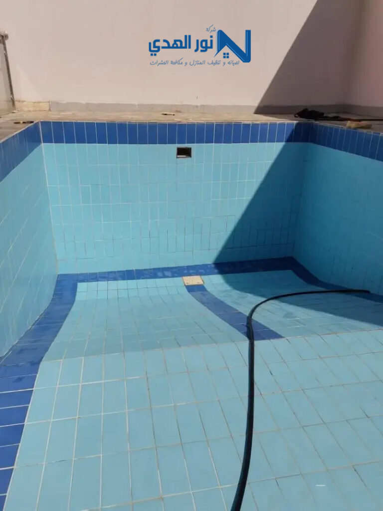 شفط مياه المسابح
